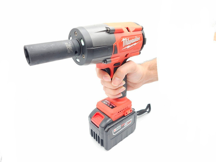 خرید و قیمت بکس شارژی سوپر صنعتی طرح میلواکی مدل MV02